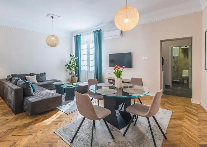 Apartman Harmony 1 *